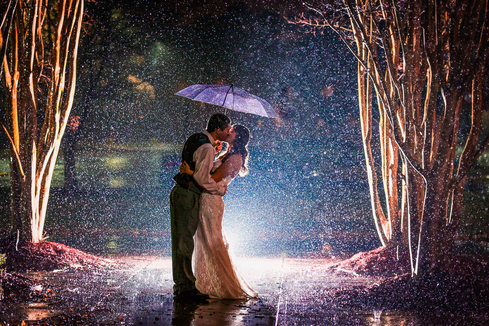 annapolis-md-best-wedding-photographer-mary-sarah-photography-night-rain-2