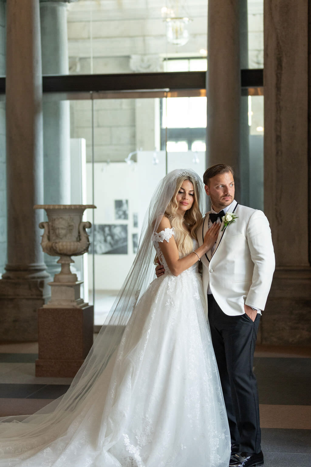 Cathédrale Marie-Reine-du-Monde Wedding_montreal best wedding photographer | luxury moment photography-8675