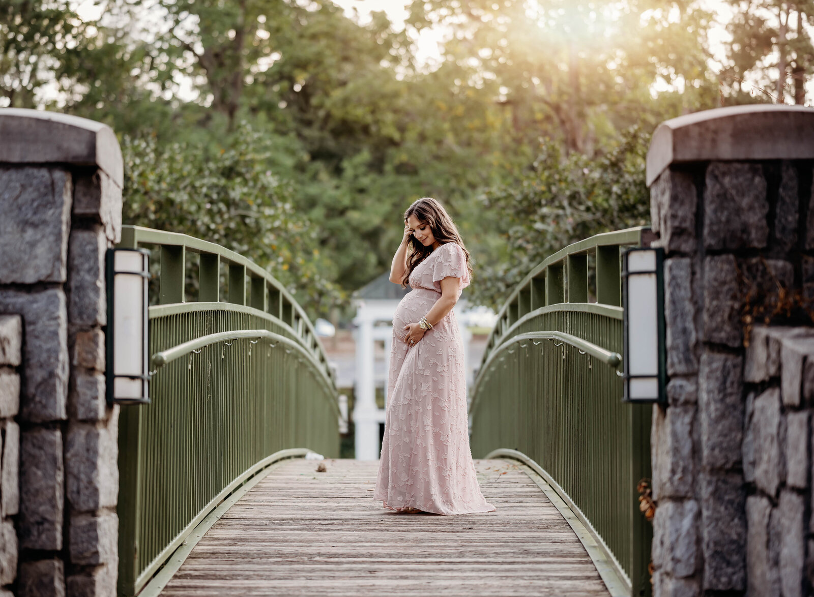 best time to take maternity photos