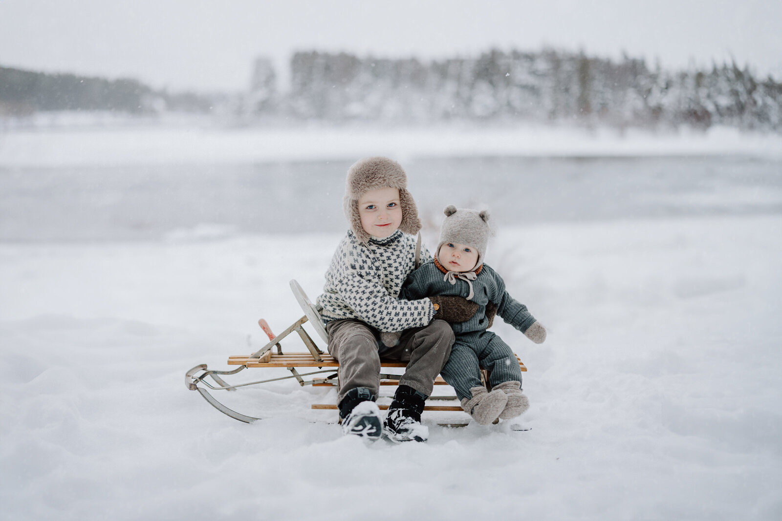 fotograf-i-kiruna-porträttfotograf-familjefotograf-gravidfotograf003