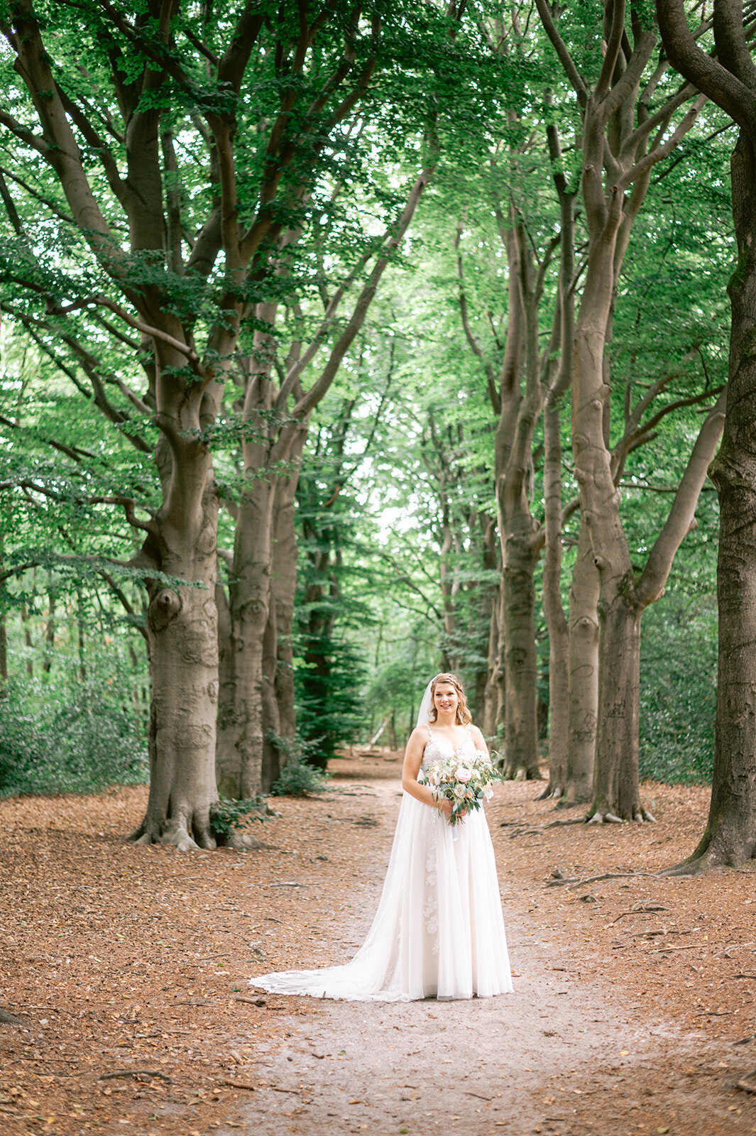 ShauniHartlandFotografie-TrouwFotograaf-FotograafNoordHolland-Bruiloftfotograaf-TrouwenInHetBos_NadineEnRick-34
