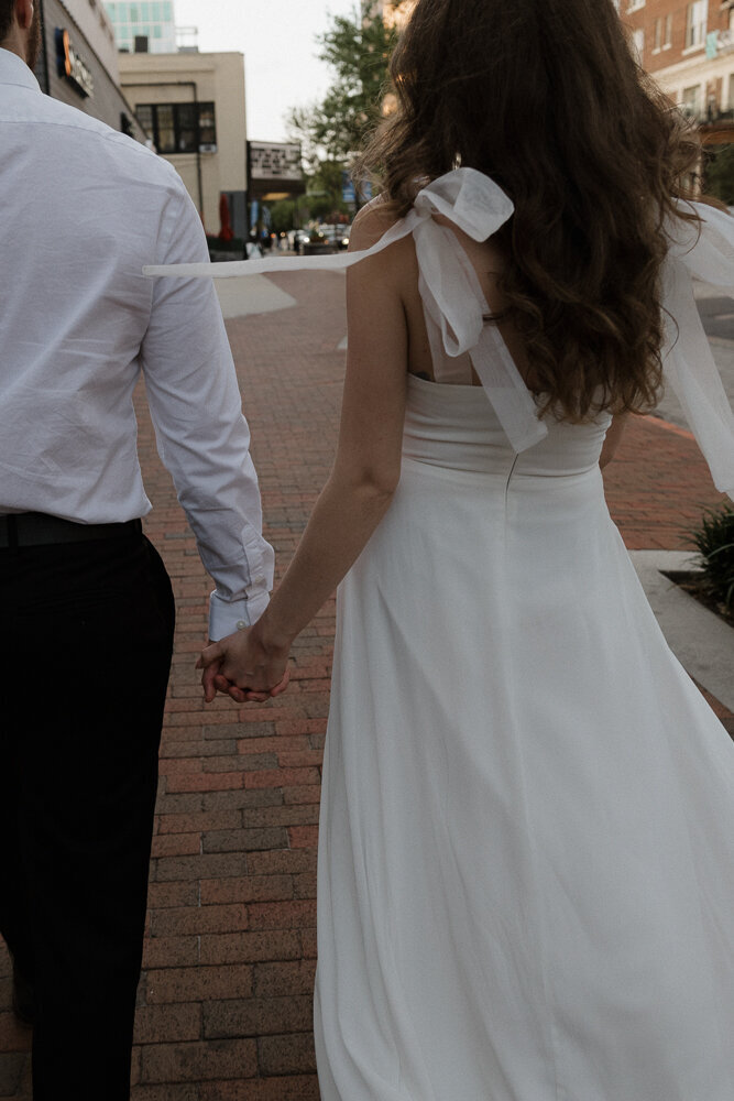 OppedalV_LeeAnnaandThomas_Engagement_SocialSize215