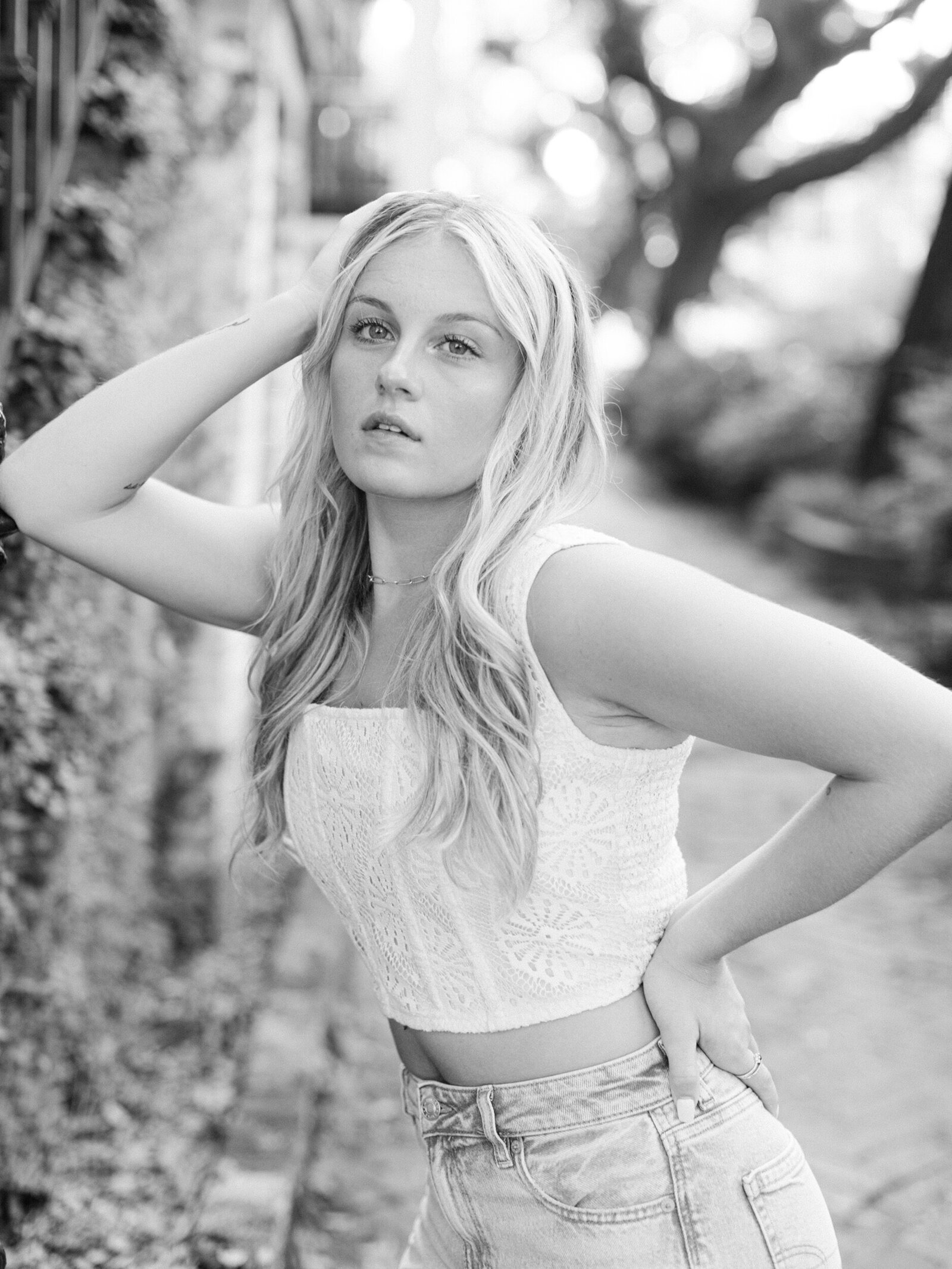 50-torianna-brooke-portraiture-historic-downtown-savannah-senior-session-faith