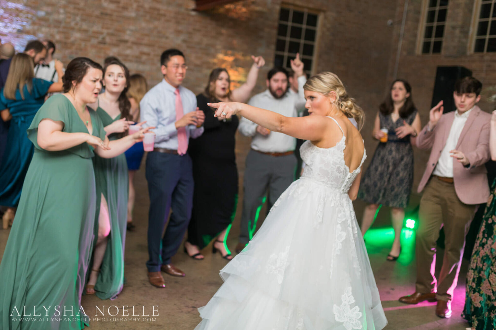Wedding-at-The-Factory-on-Barclay-in-Milwaukee-1251
