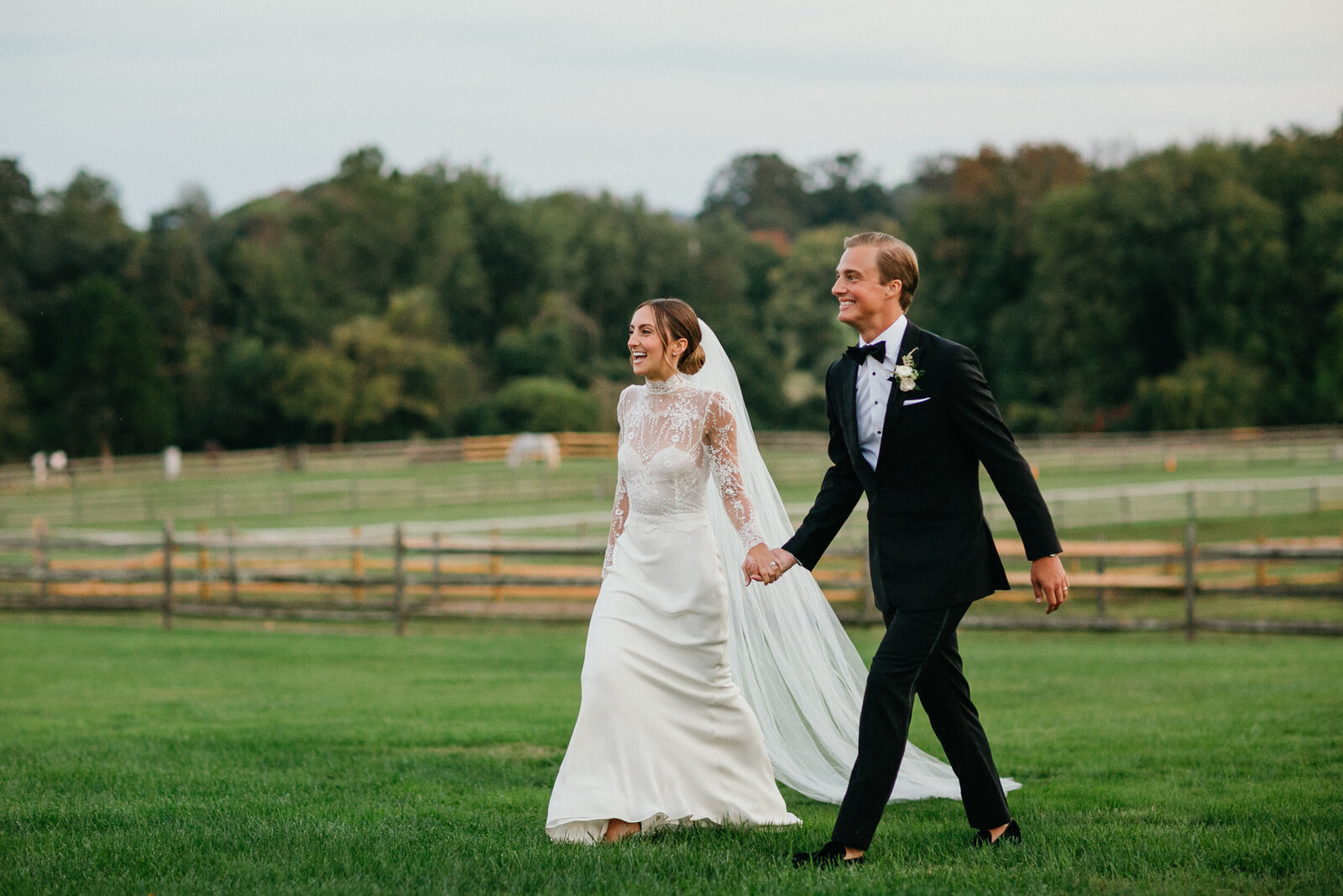Natural wedding photography by a Philadelphia wedding photographer.