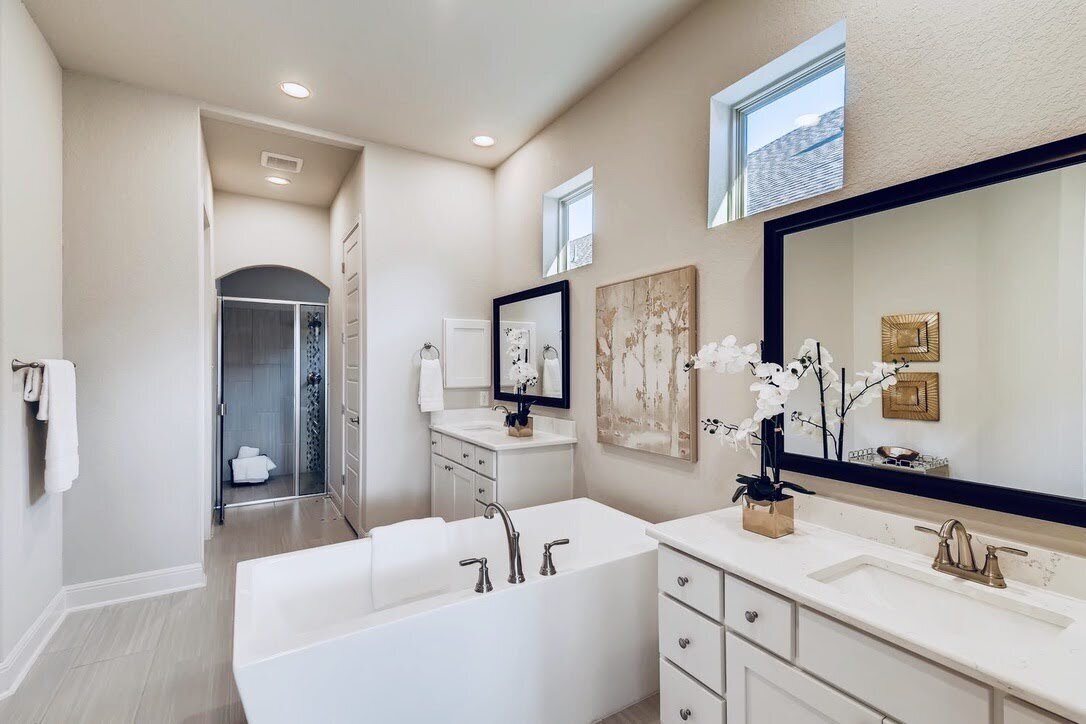 Master Bath, Home Staging, Midcity Interiors, Staging the City