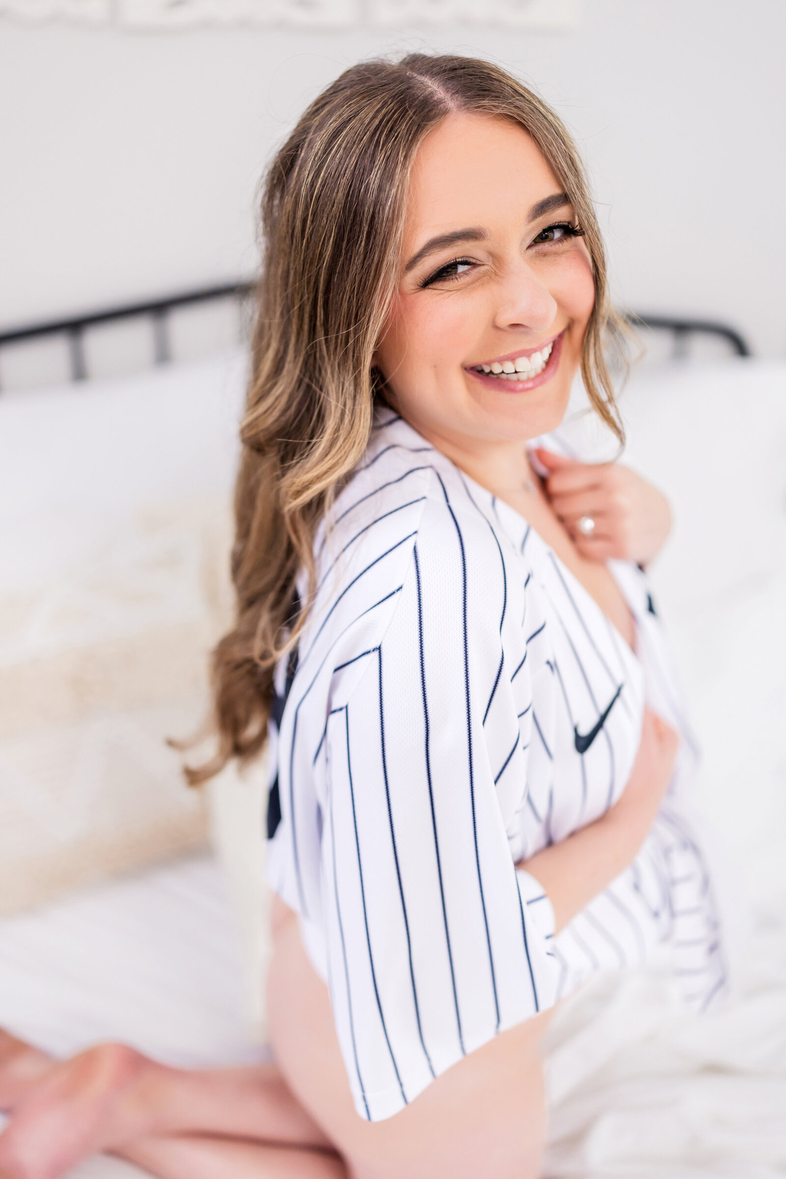 CoriBoudoirLivingRadiantPhotographyEditedcolor-14097
