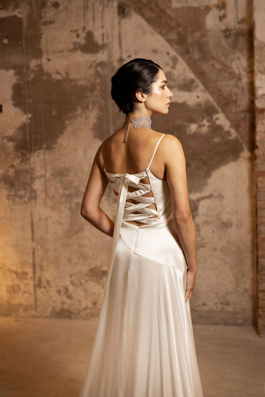 8DRESS15