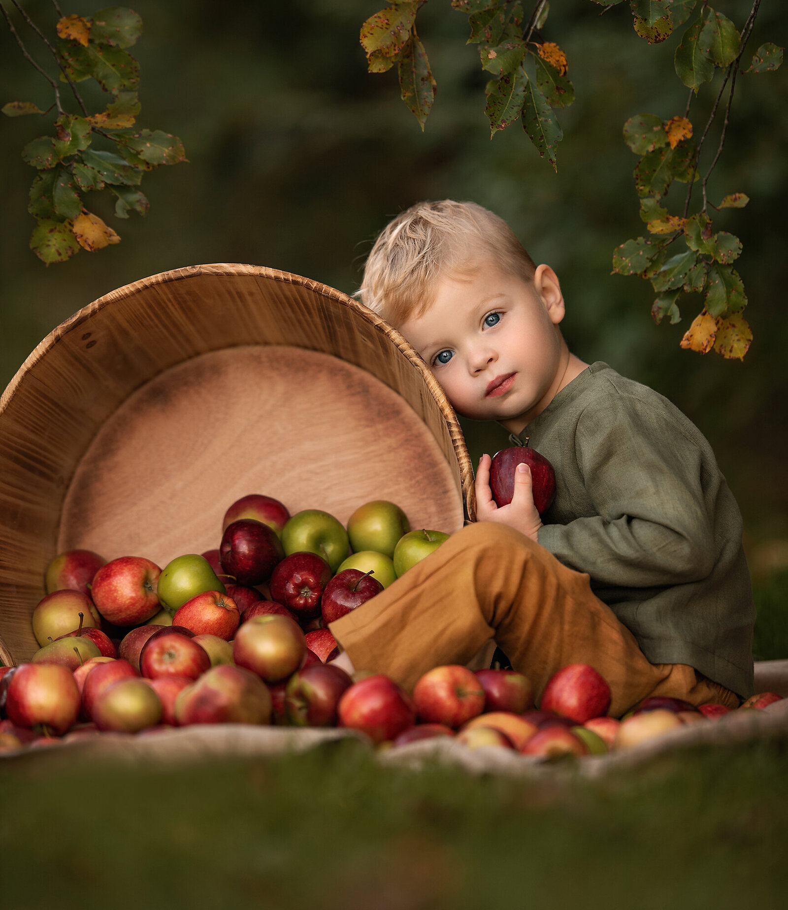 Children Photos at an apple orchard in Norfolk by Iya Estrellado