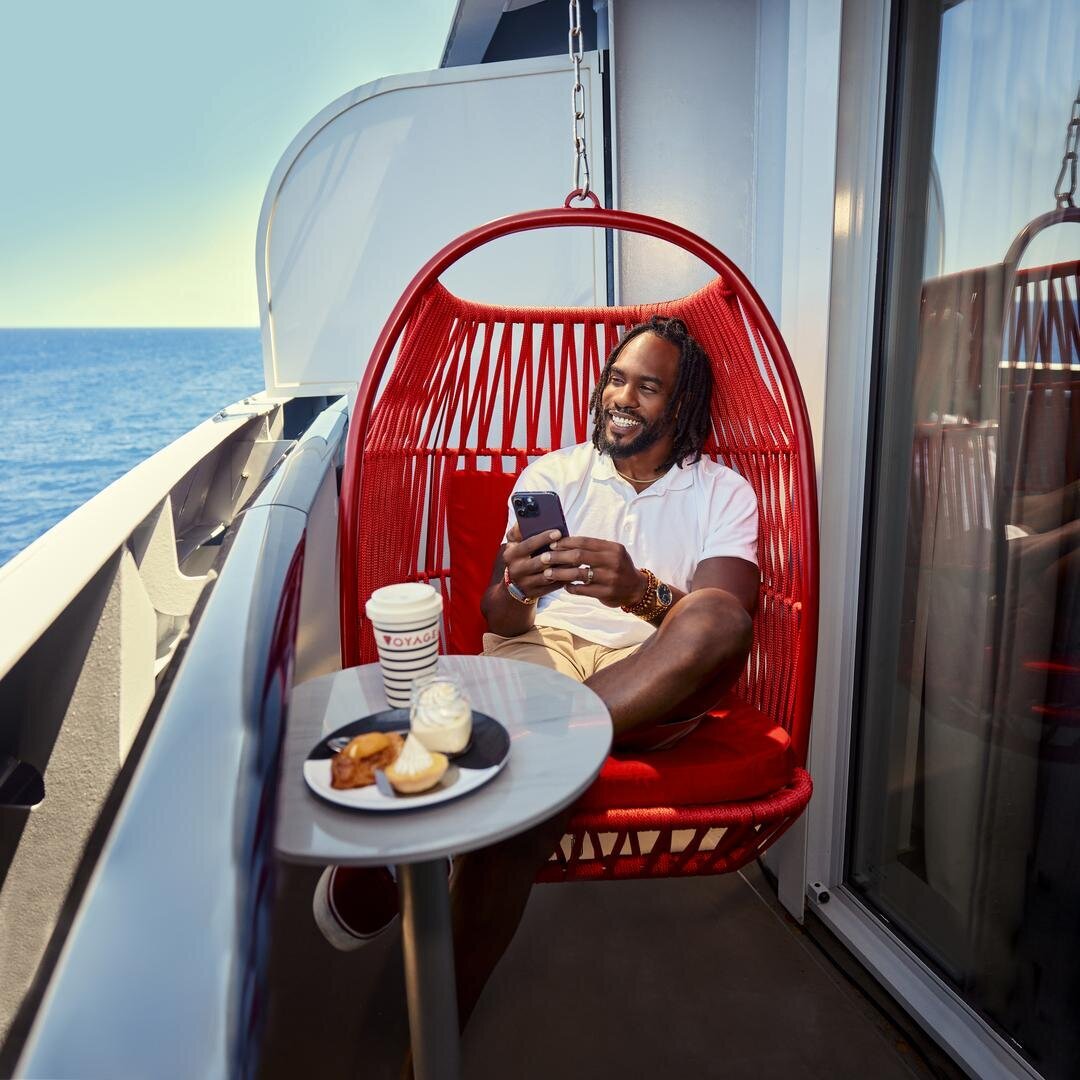 IMG-VAL-2023-CAB-sea-terrace-eggchair-lifestyle-shipeats-UNCROPPED-36516-3-UNCROPPED