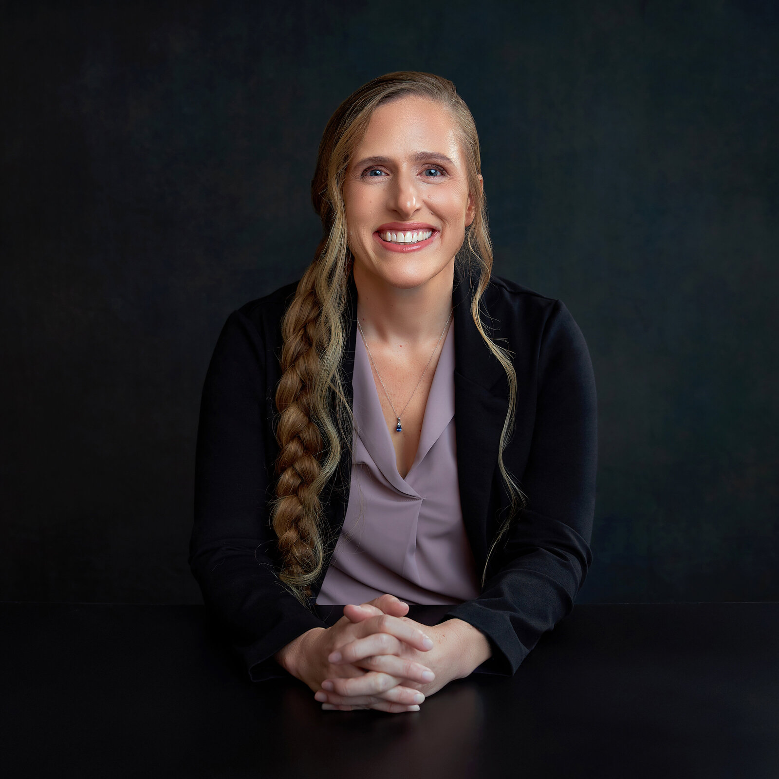 atlanta-gwinnett-best-headshots-personal-branding-studio-women-lenore-corporate-photography-photographer-twin-rivers-02