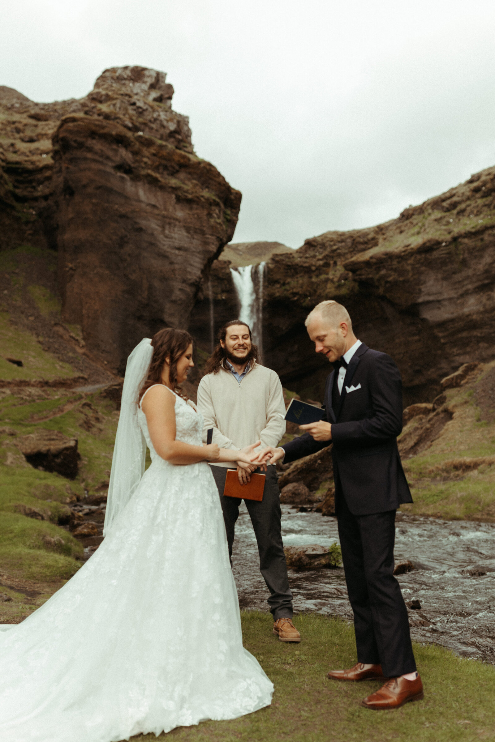 Iceland-wedding-photographer-elopement-packages-Southern-iceland-46