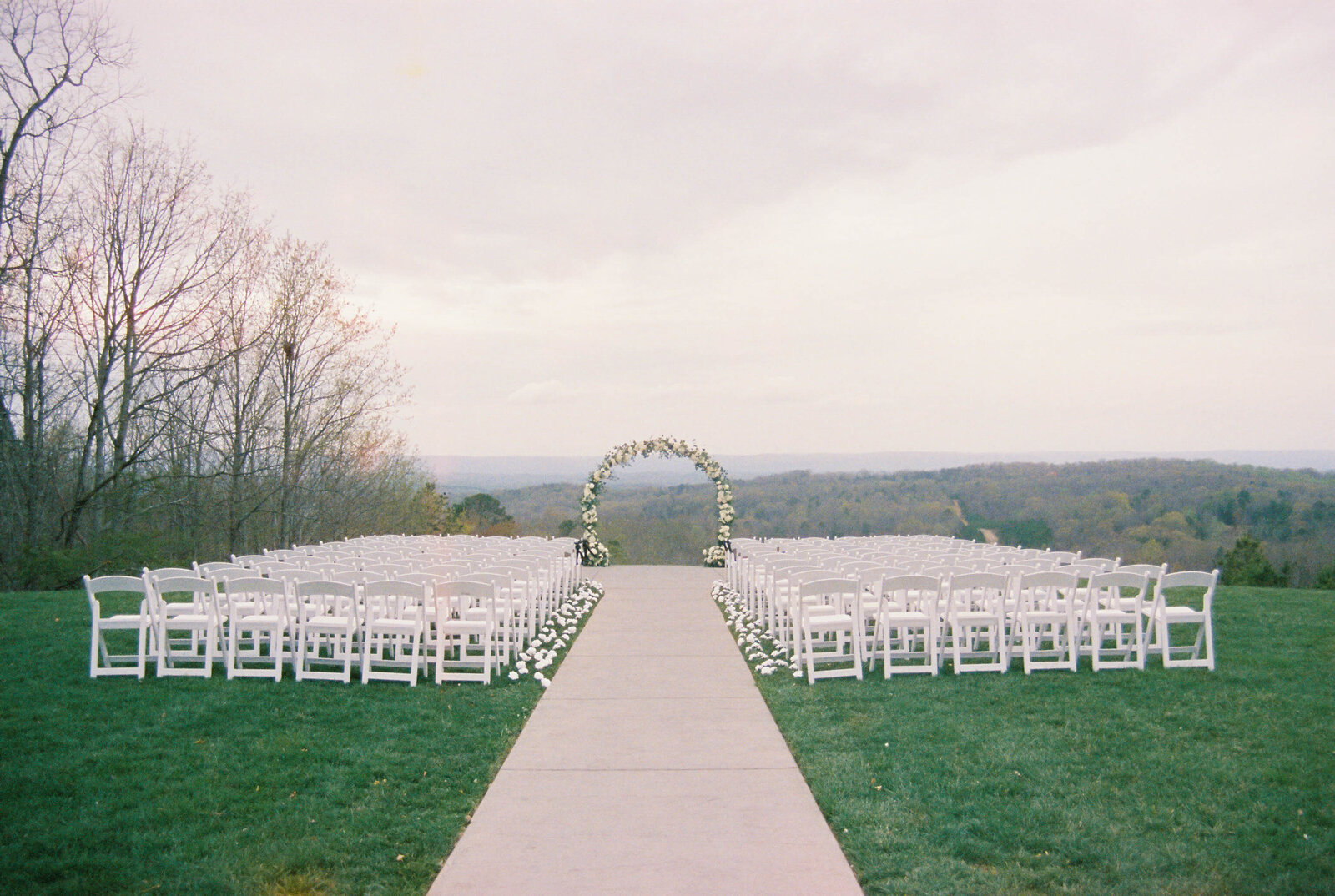 Howe-Farms-on-film-wedding-01