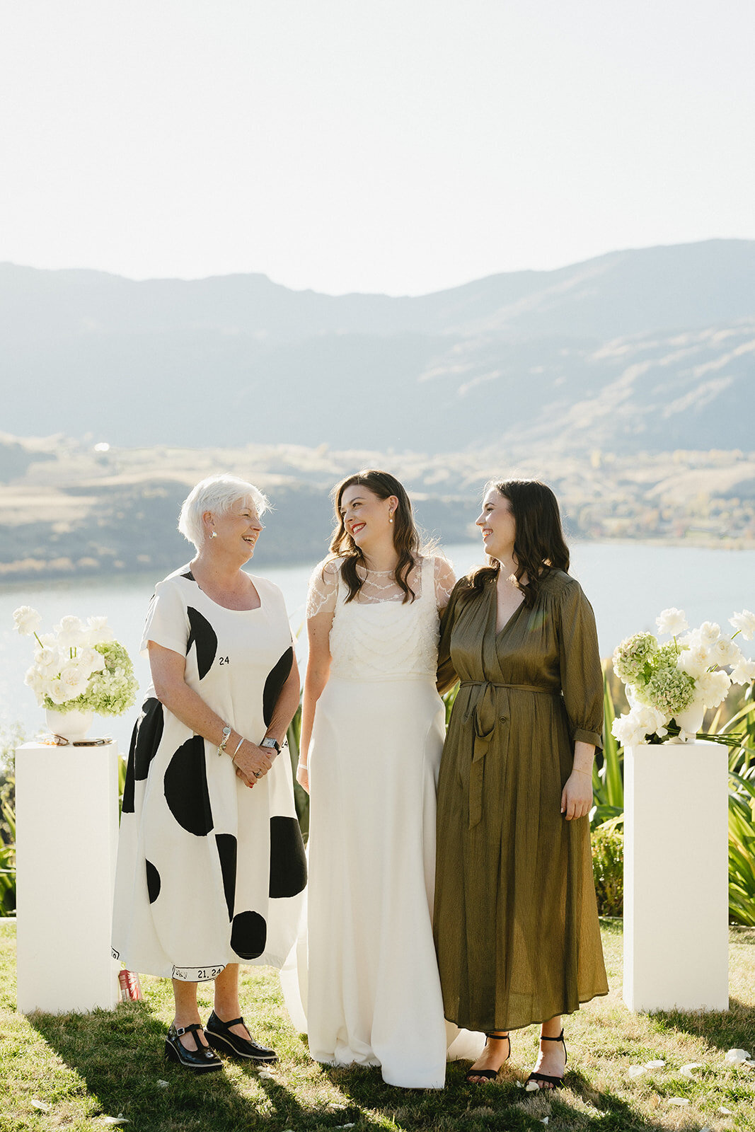 Melissa Clark Photography - Queenstown Wedding Photographer - Lake Hayes Holiday Home Wedding - Katherine & Adam 4.5.24-143