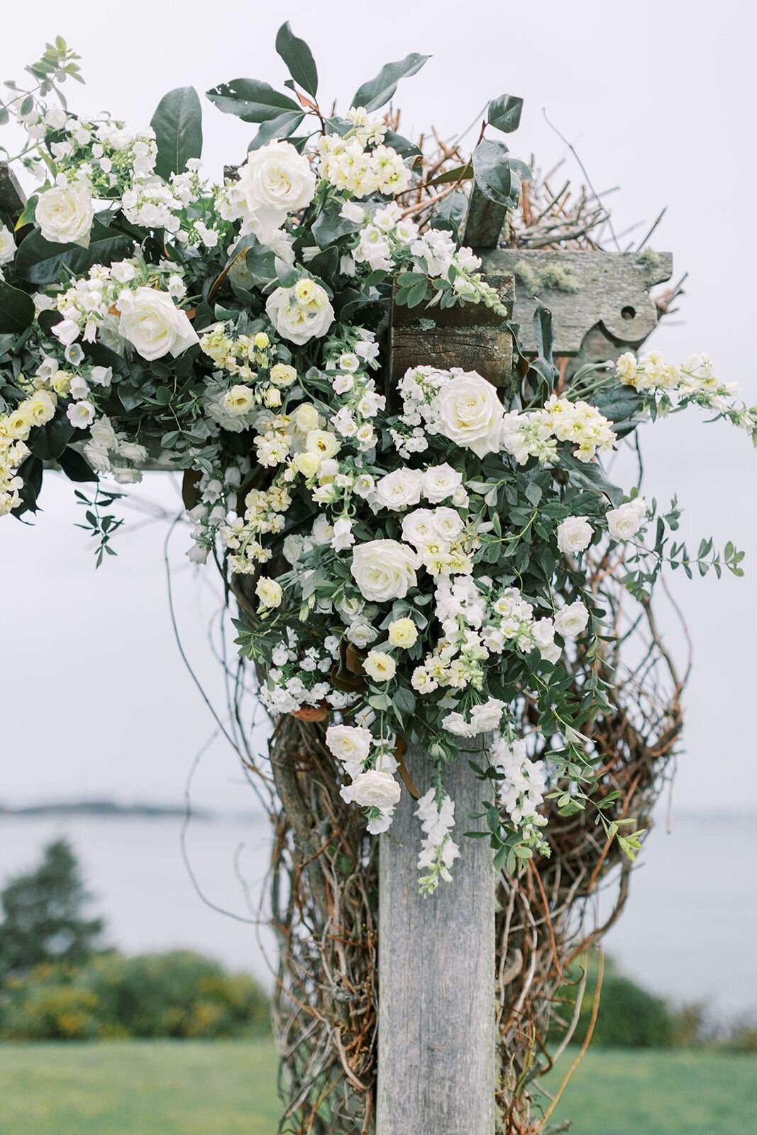 leila-james-events-newport-rhode-island-luxury-wedding-planner-castle-hill-inn-venue-emily-march-payne-wedding-photographer-VaughanWedding_0458 copy 2
