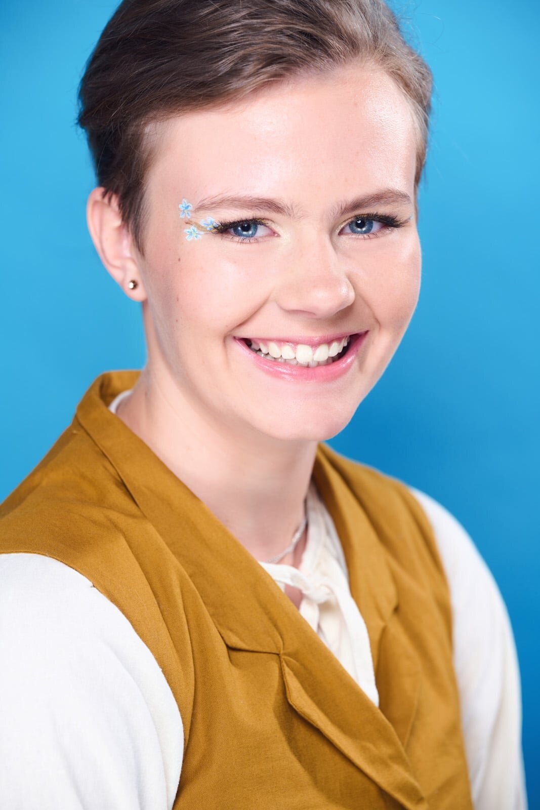 Smiling Portrait of Senior Girl by St. Paul Photographer-40