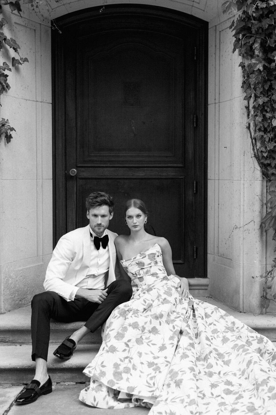 groom-bride-sitting-greencrest-manor
