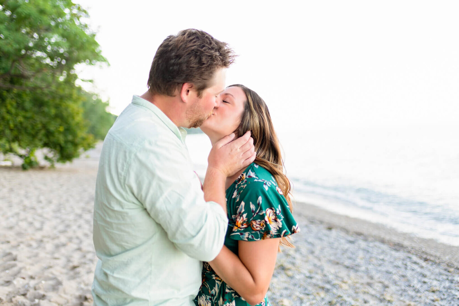 Engagement-photo-grant-park-south-milwaukee-wisconsin-16