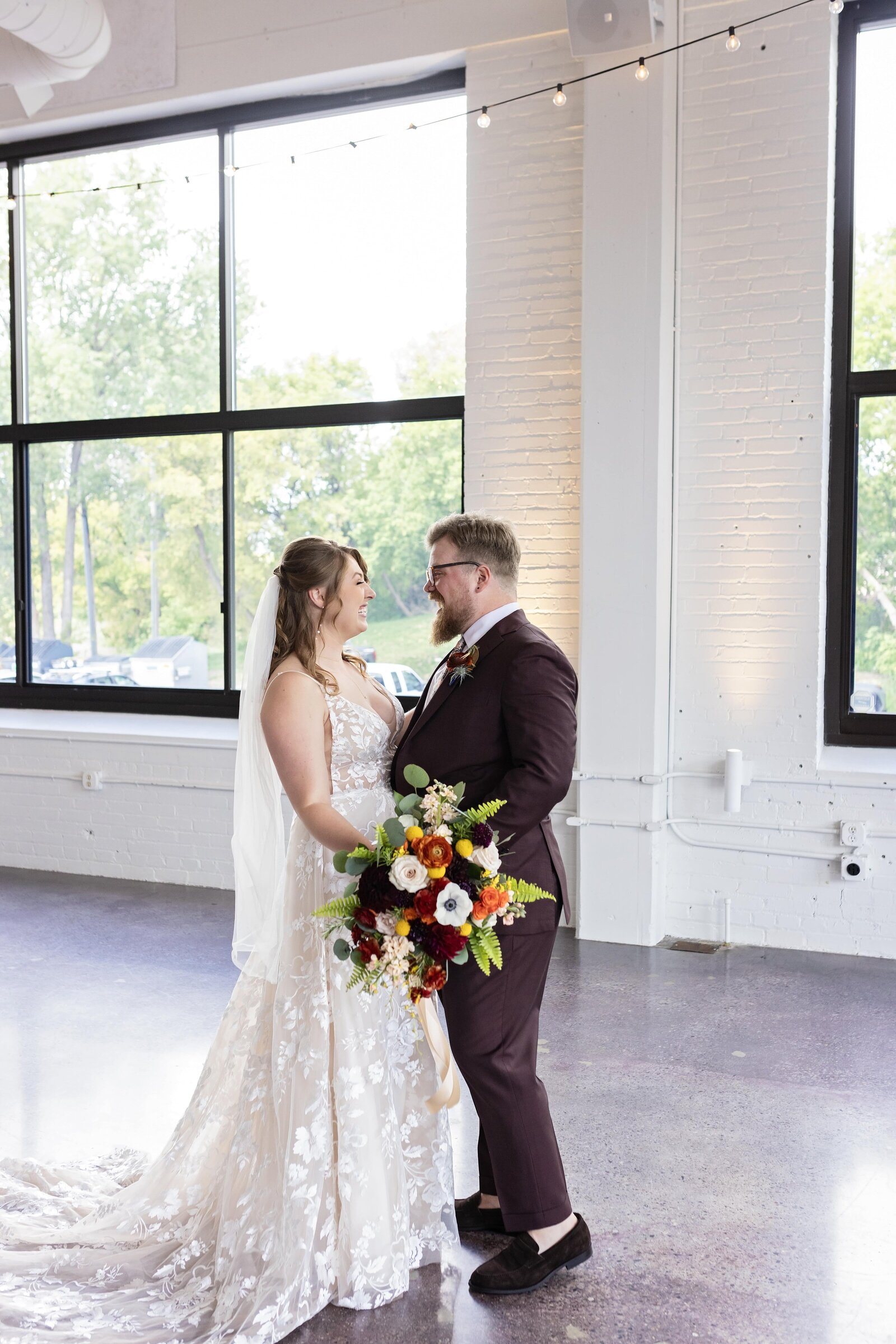 bride-groom-first-look-reaction-hug