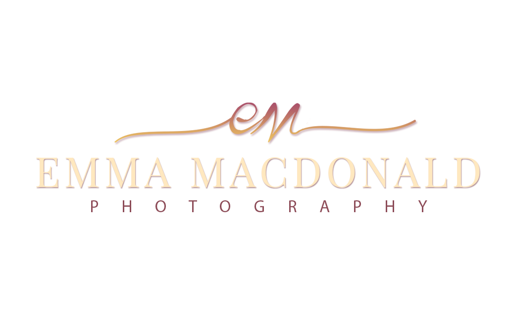 EM Swash Logo Gradient Reversed