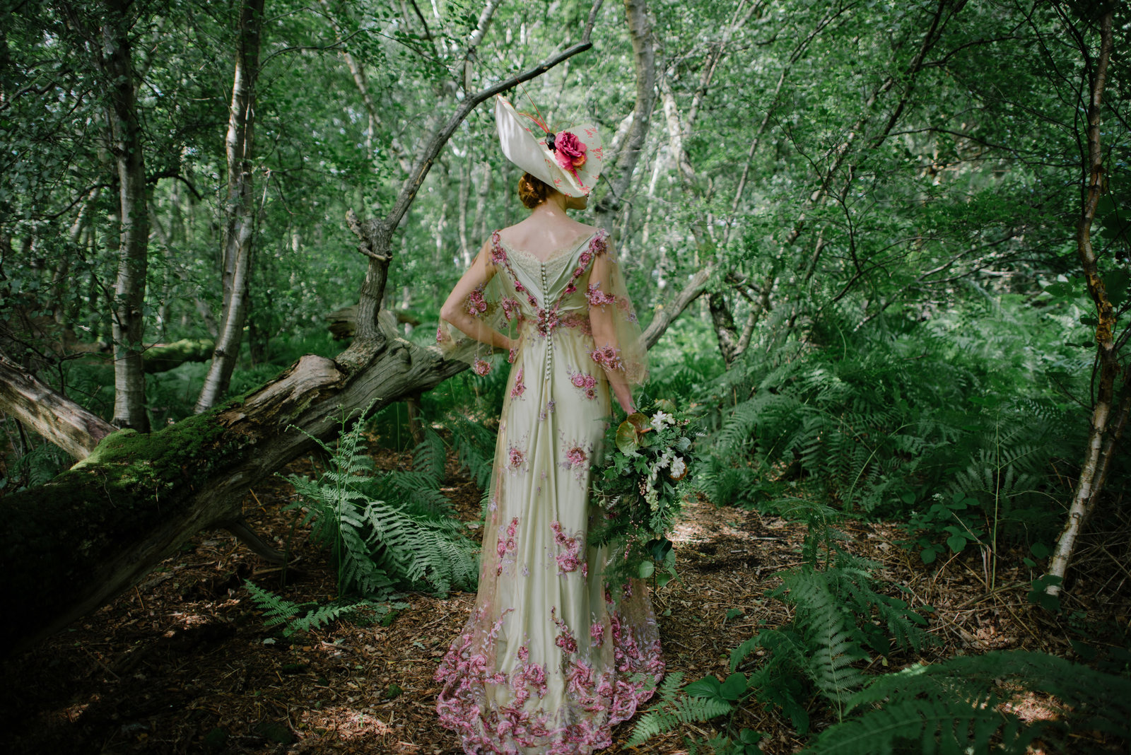 Gainsborough_belle_epoque_green_lilac_wedding_dress_JoanneFlemingDesign_JMS (9)web