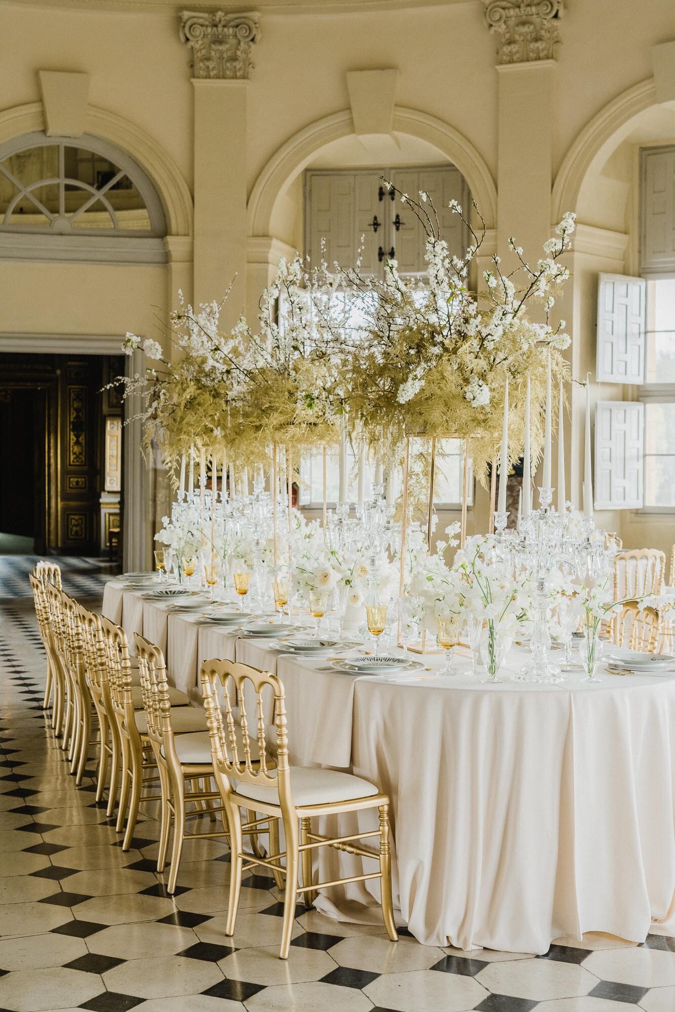 luxurious wedding table with  glassholders