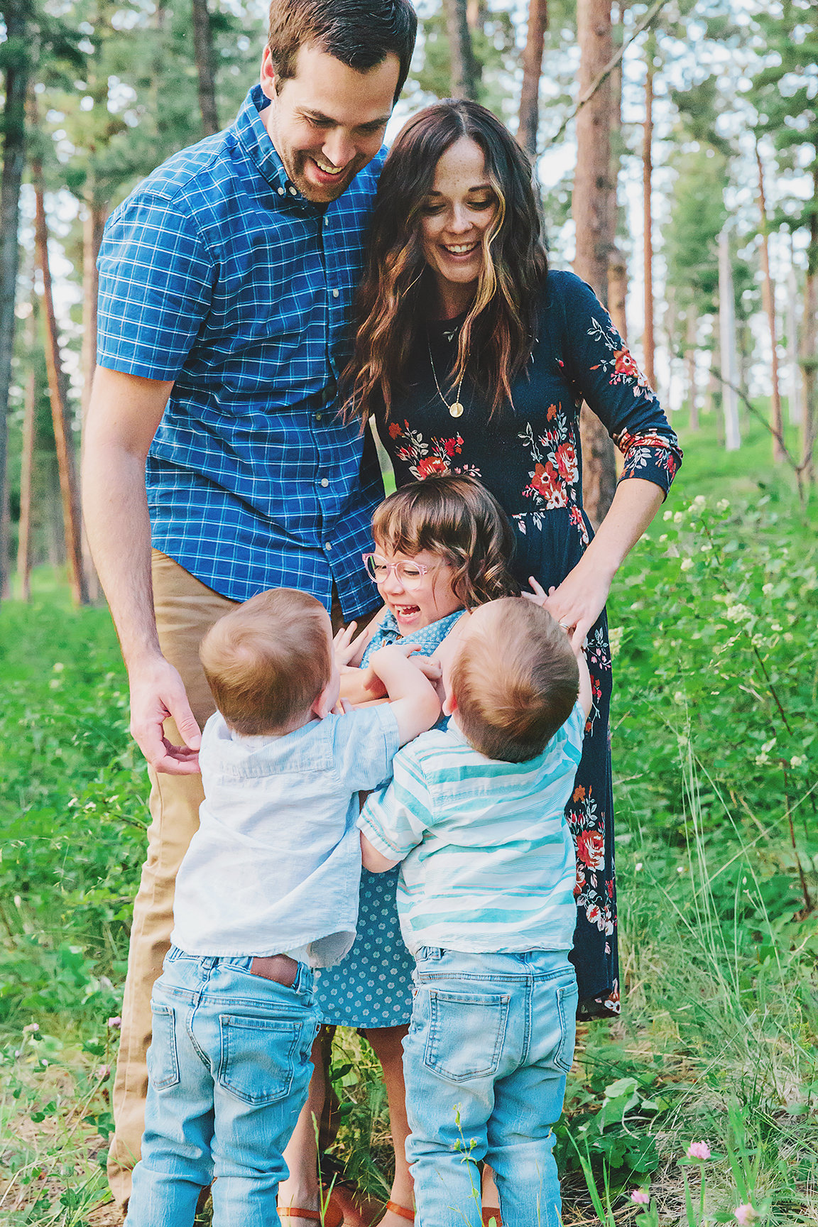 Wendy Parrish Photography is a Missoula family photographer specializing in newborn, maternity, family and seniors serving Missoula, Great Falls, The Bitterroot Valley and the surrounding areas.