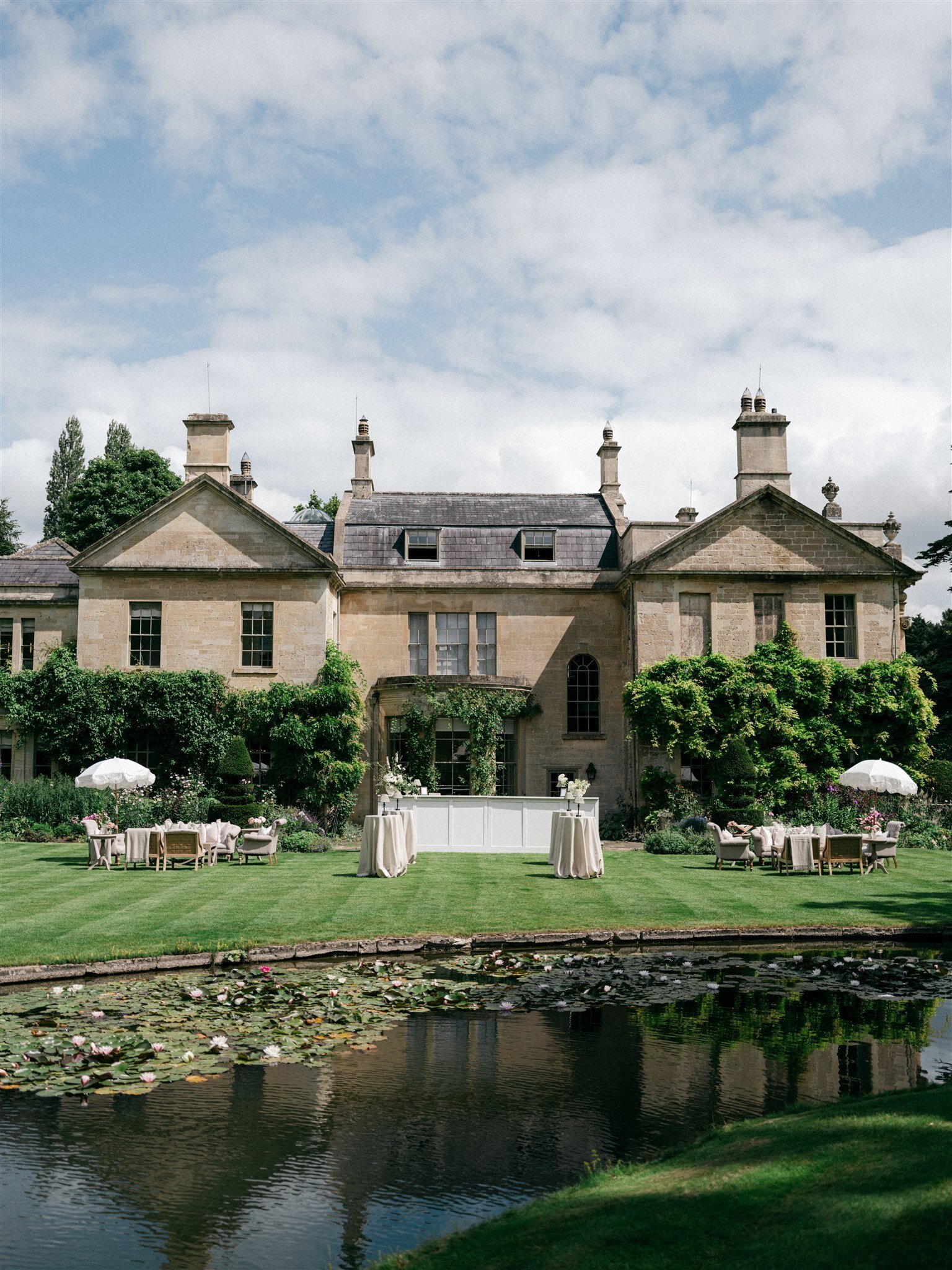 Attabara Studio Luxury Wedding Planner at Belcombe Court by Stories from Eros_CocktailHour_0193
