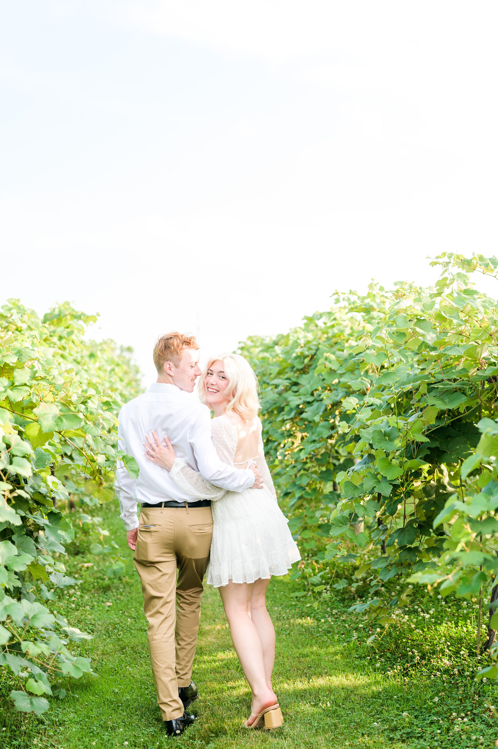 Oliver Winery Engagement Photos