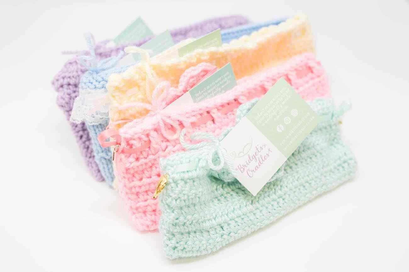 crochet and knit cradles for stillborn babies in heaven