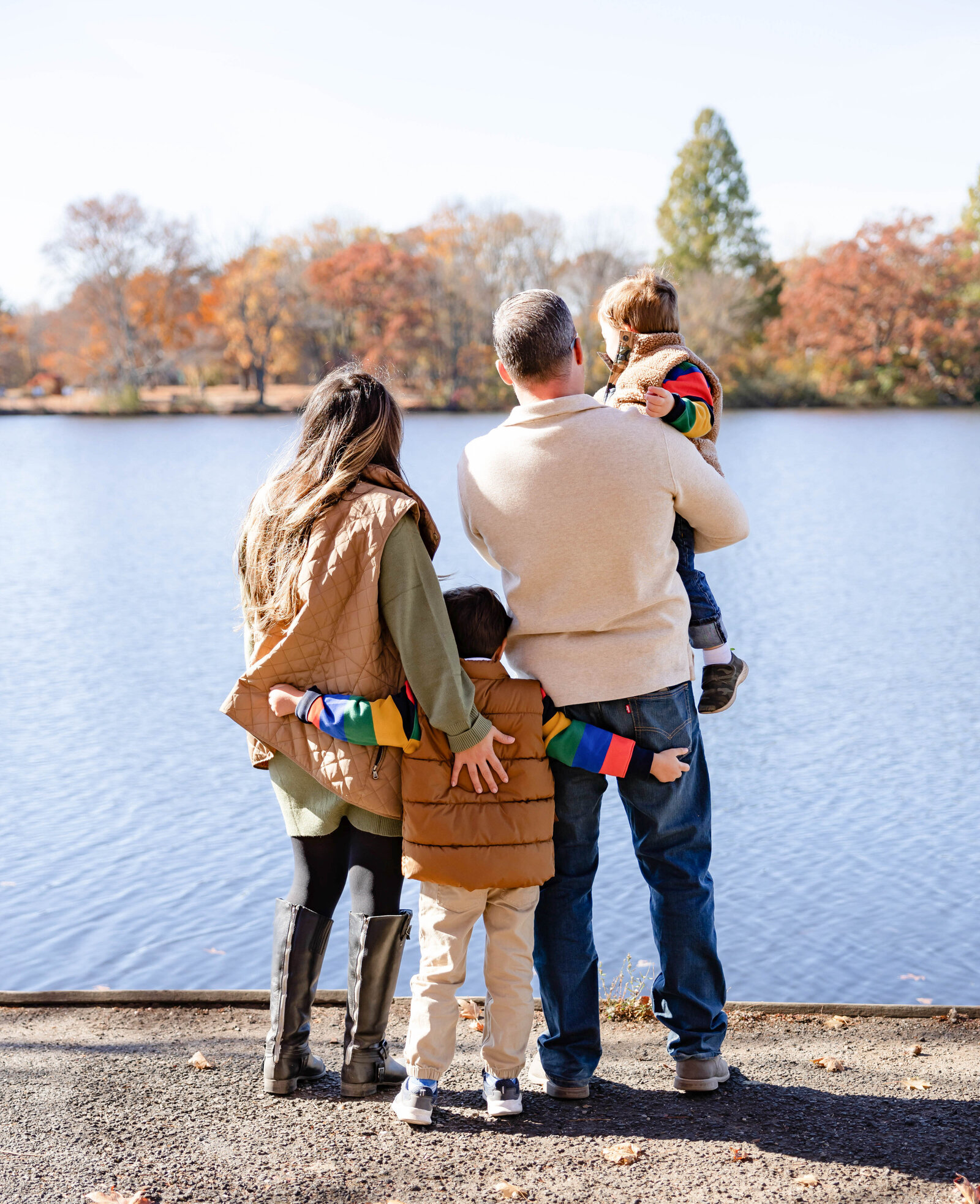 FAMILY FALL PHOTOSHOOT AT BELMONT LAKE STATE PARK