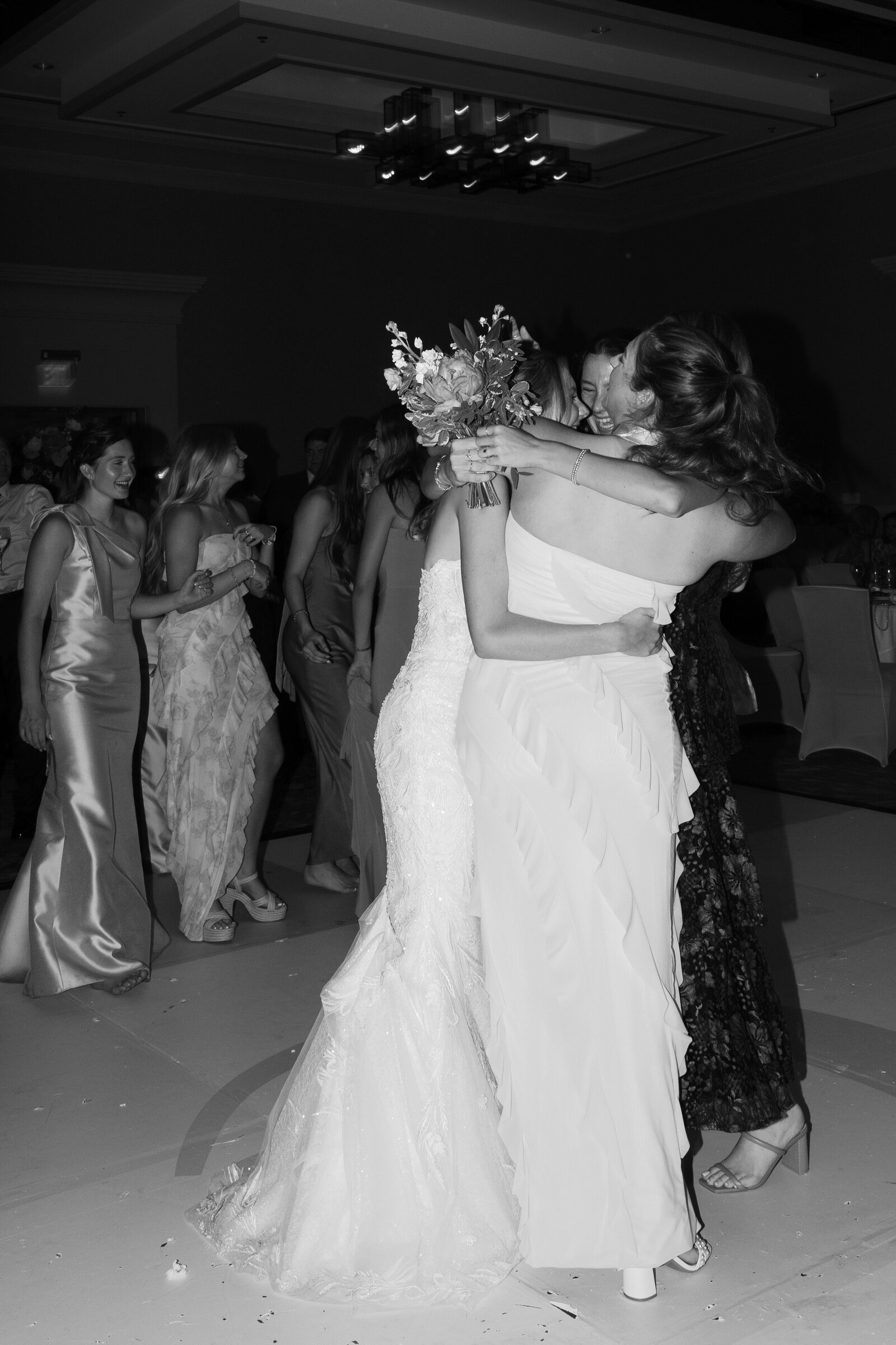 hannahtyler_bastroptxwedding-417