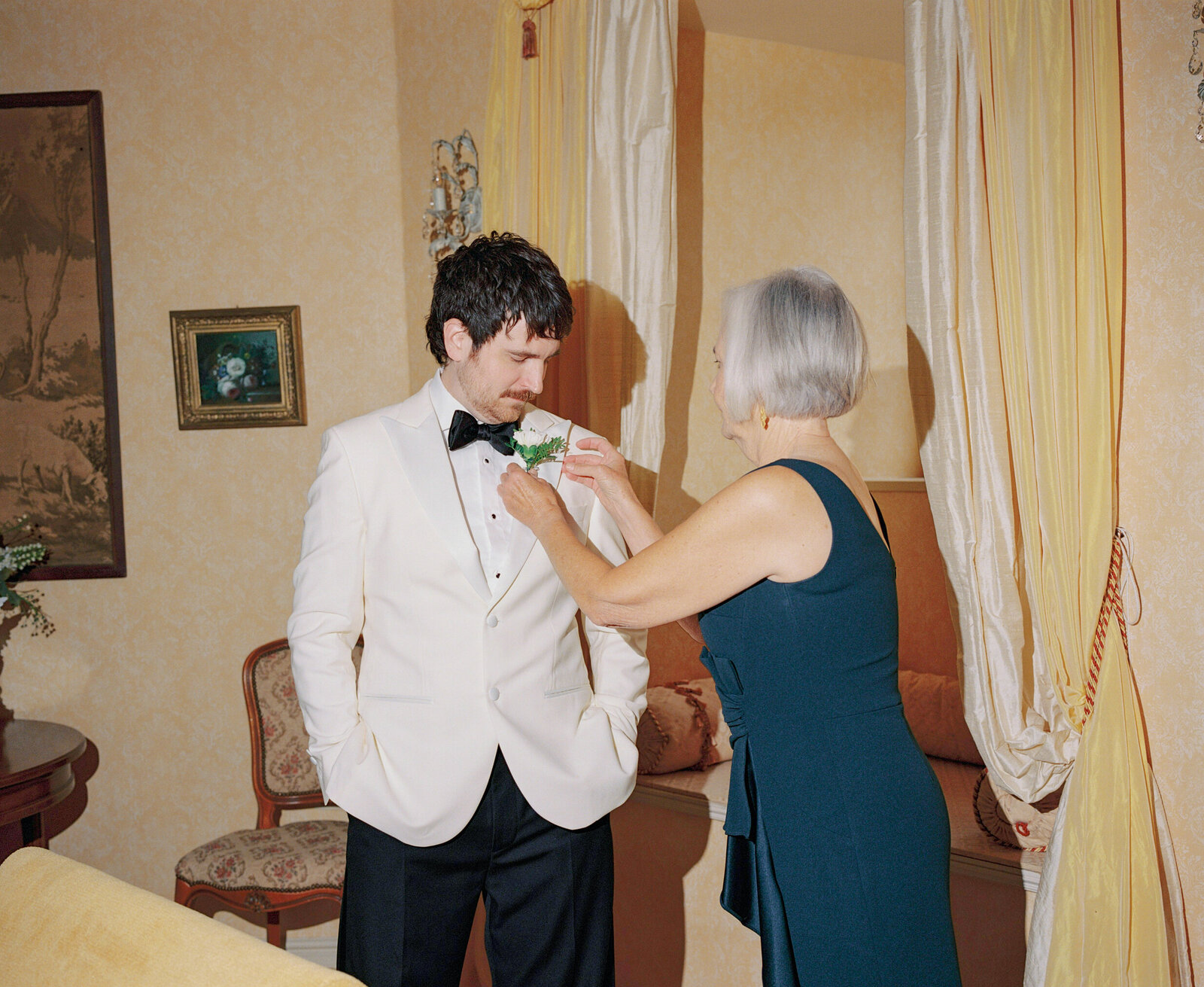 Film-Wedding-Photographer-Zara-Staples-Weddings17