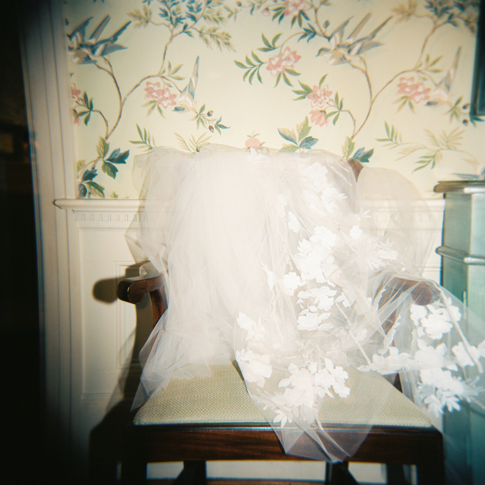 kelseycowley_wedding_page&michael-1063