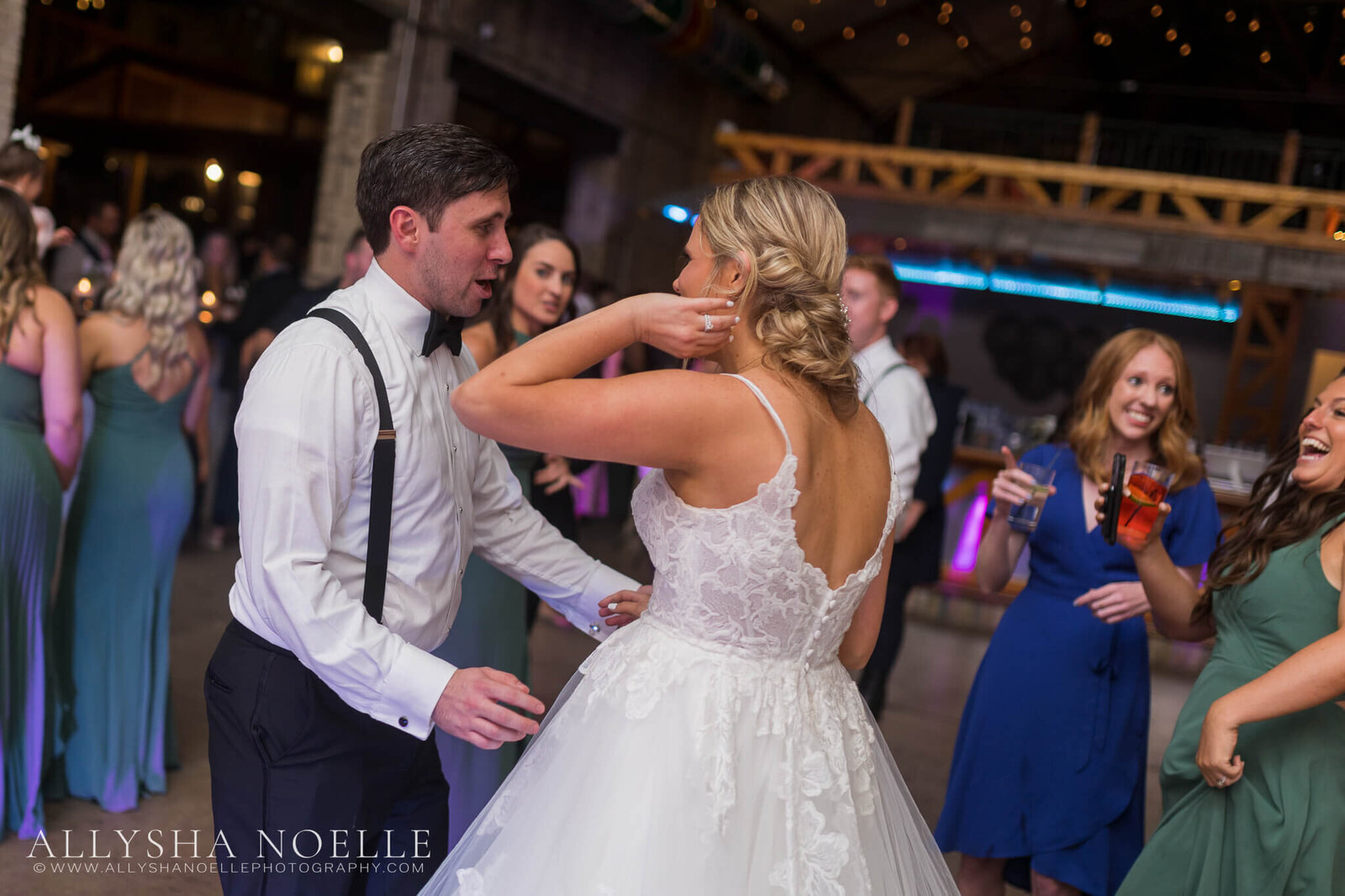 Wedding-at-The-Factory-on-Barclay-in-Milwaukee-1156