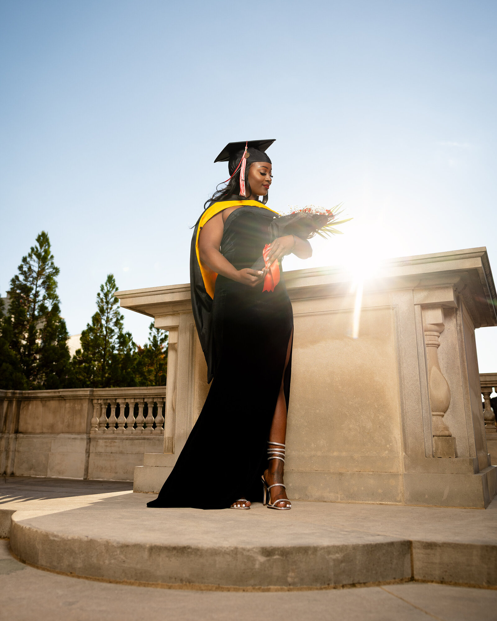20241122_jada_outdoor_gradportraits_4010