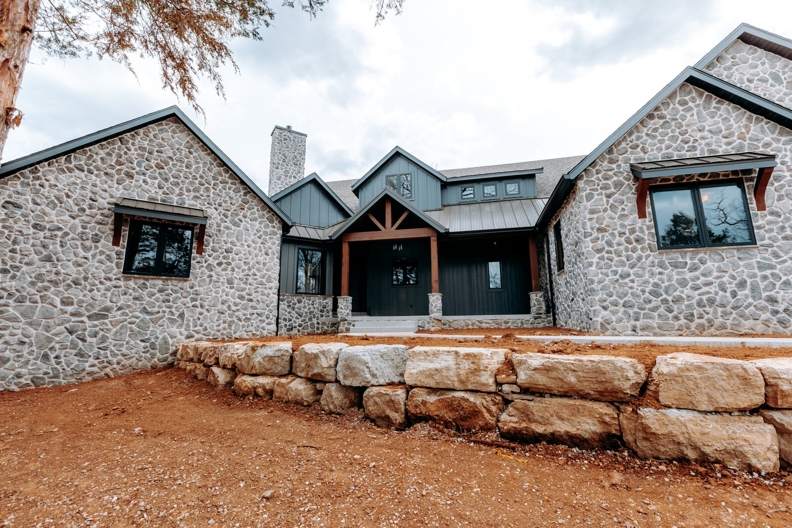 EXTERIOR2