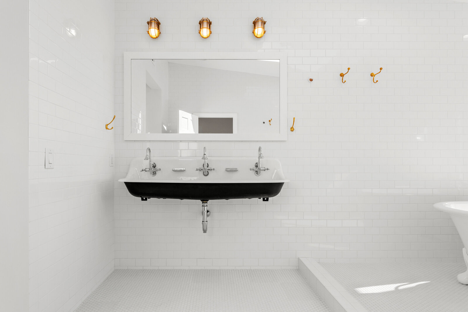 006_TPP_BattresConstruction_1031KingsRd