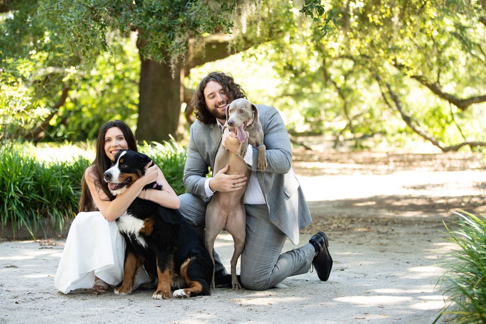Wedding photos with pets in Charleston