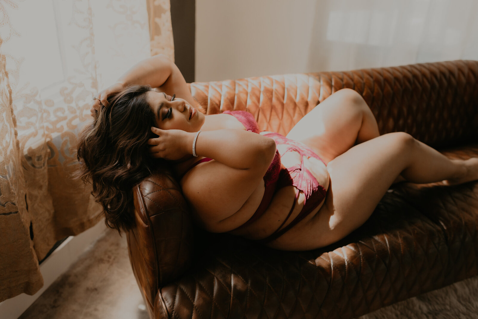 Temecula, California Boudoir photographer Yescphotography empowerment boudoir photoshoot