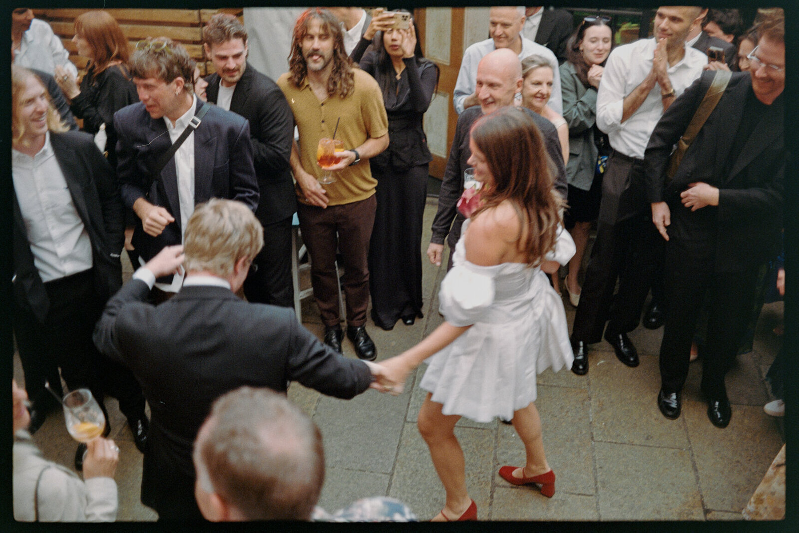 Australia-Film-Wedding-Photographer_Zara_Staples-171