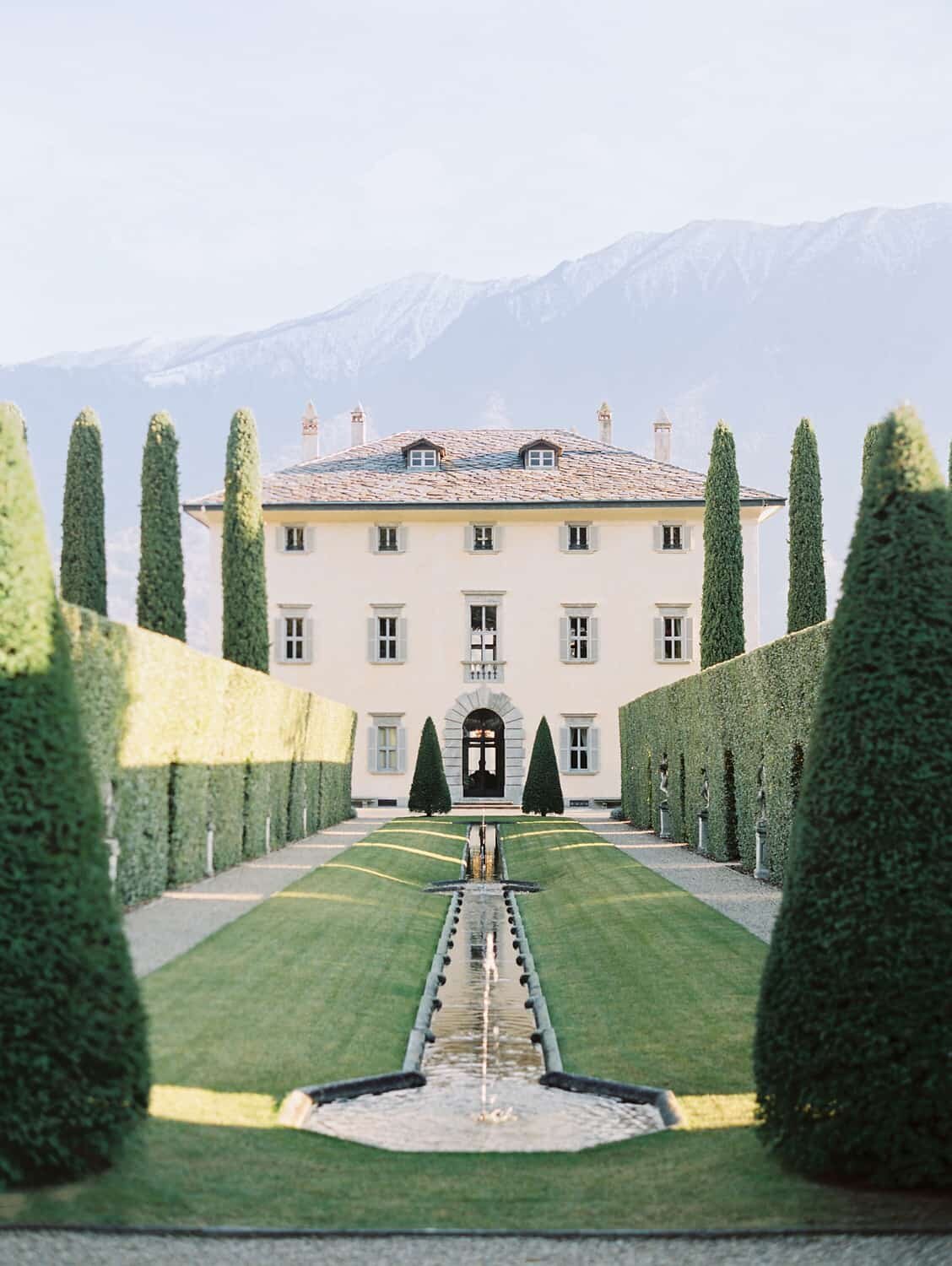 Villa-Balbiano-lake-Como-italy-wedding-editorial-by-Julia-Kaptelova-Photography-085