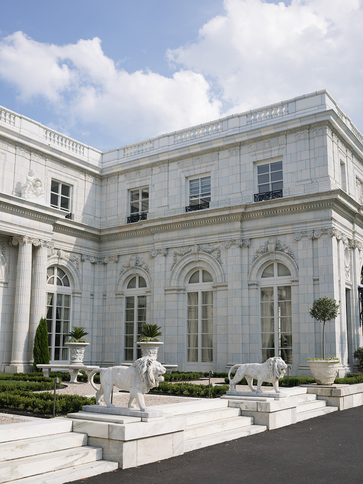 brooke-nash-photography-rosecliff-mansion-wedding-1