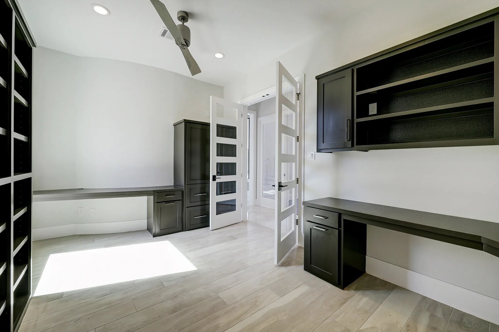 Livingston-Custom-Homes-Oyama-Custom-Build-Room