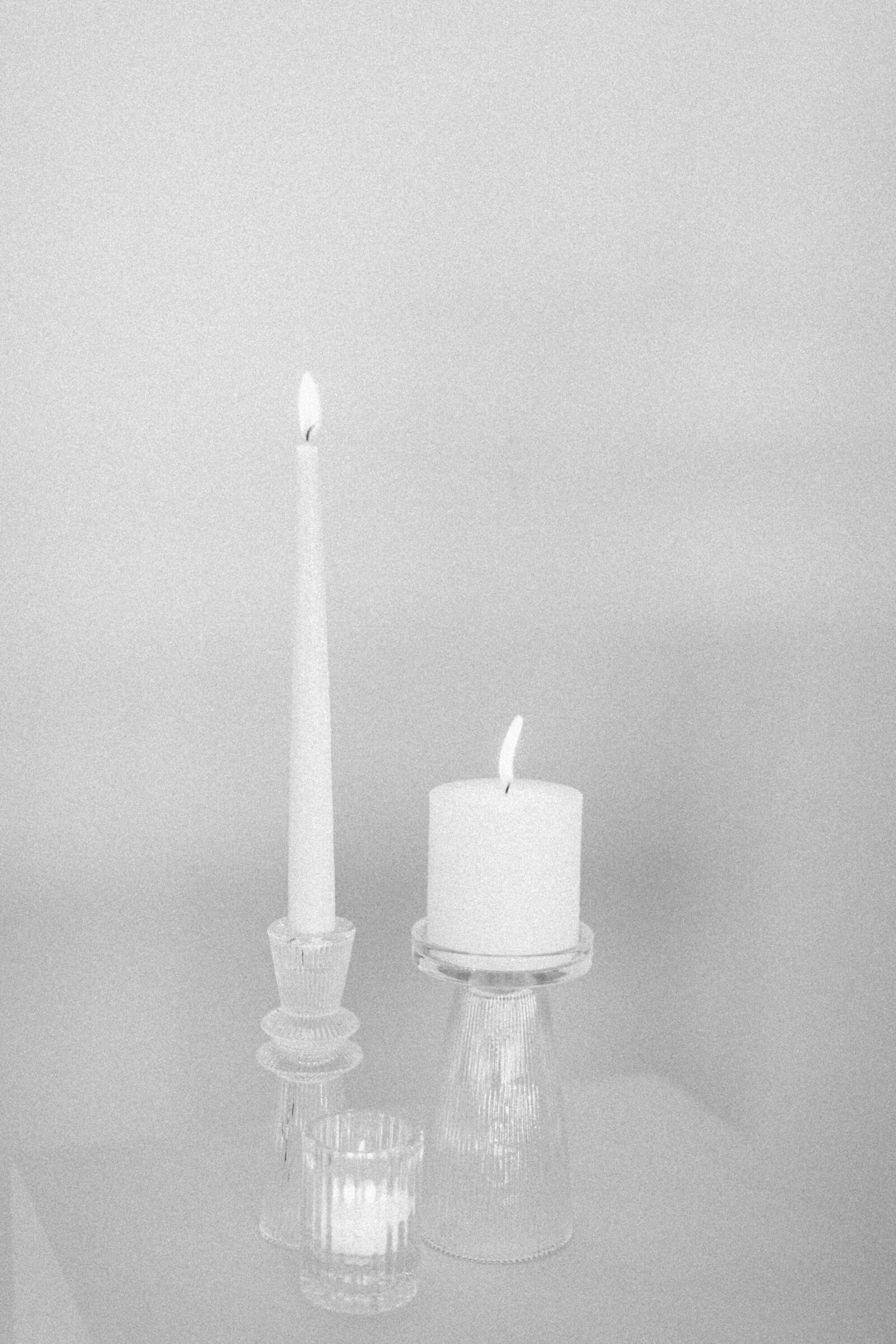 Candles_B_W