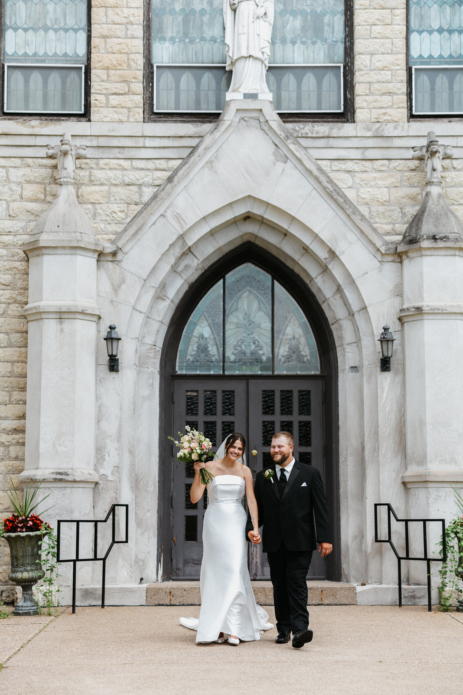 Alex-McCrary-Photography-Bre-Frankie-Wedding-St-Gabriels-Catholic-Church-Waterfront-Hotel-Prairie-Du-Chien-Wisconsin-13