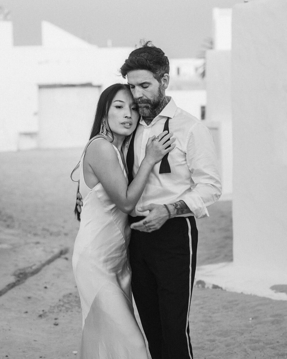kendy-alejandro-Couple Elopement Editorial - Modern Wedding Photography Studio