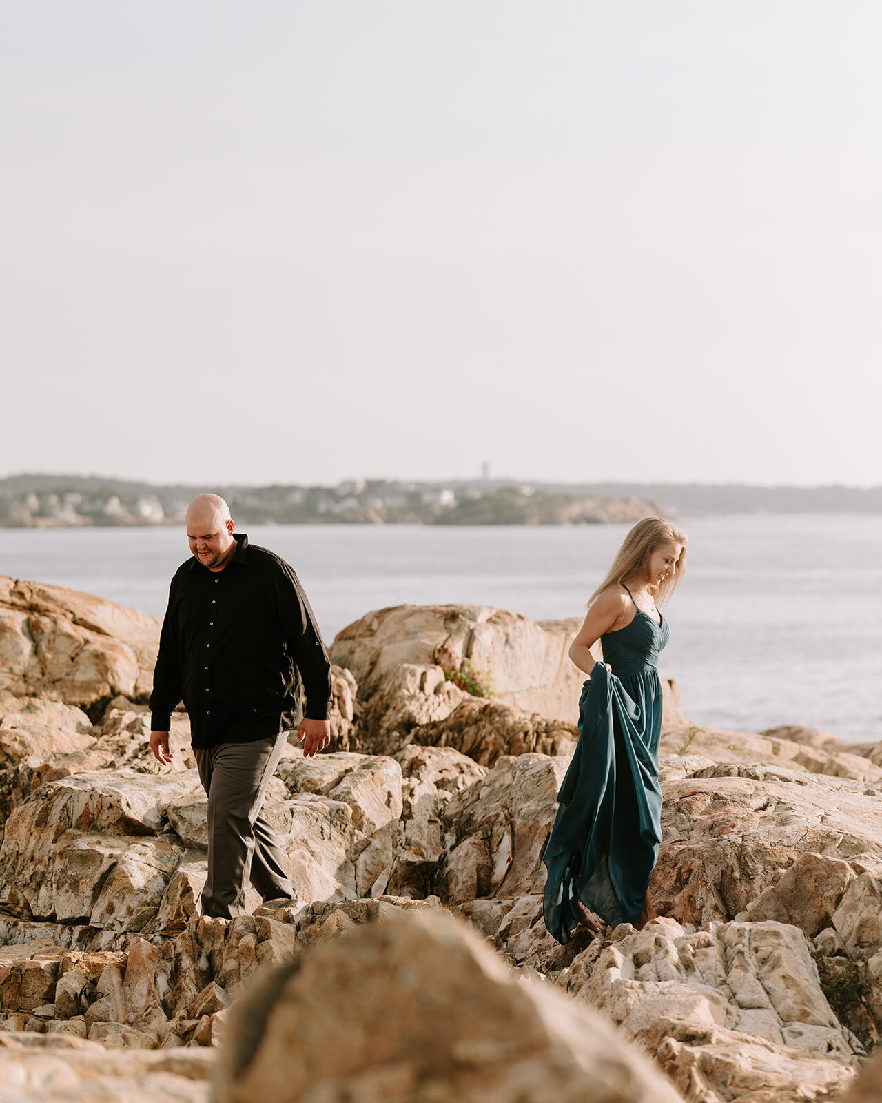 Engagement Session Hand in Hand