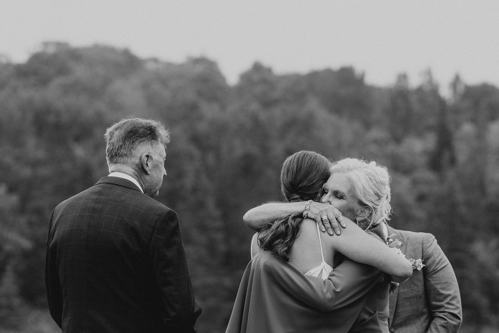 Danielle-Aisling_Peaches_and_Cream_Wedding_Weekend_GS-808_websize
