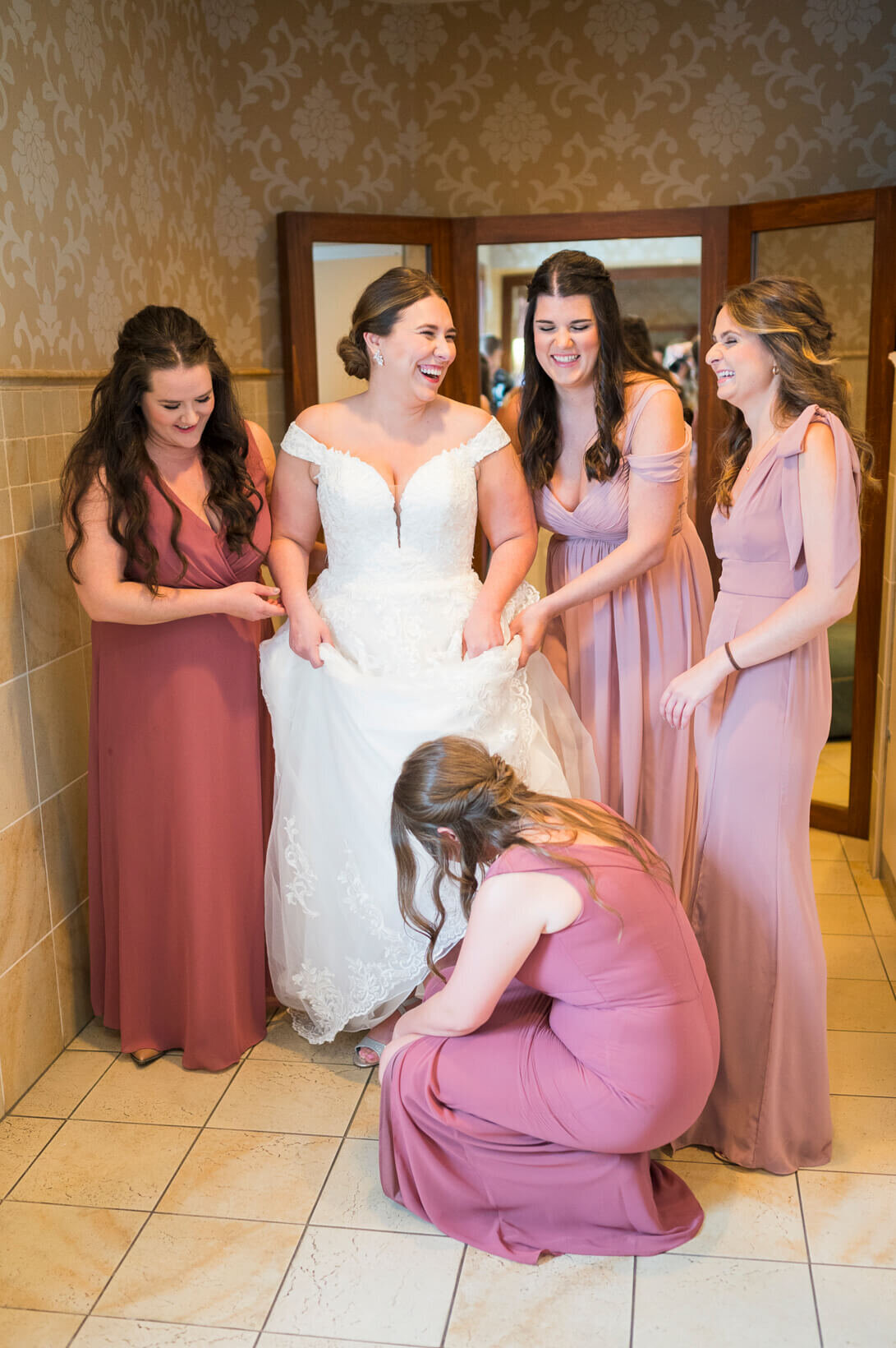 River-Club-of-Mequon-Wedding-343